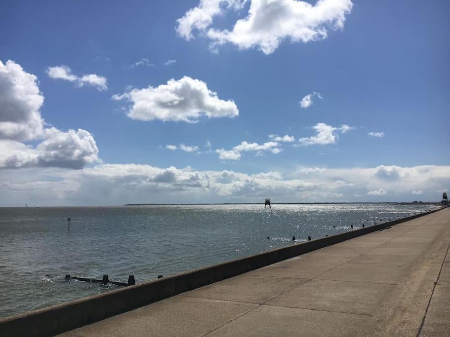 Gordon Villa - A Seaside Escape Harwich Exteriér fotografie